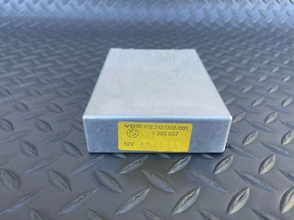 Unidad de control de crucero BMW E23 E24 E28 E30 M3 1982-1993 para módulo de computadora cerebro OEM Foto 1 de 3