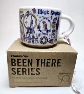 NUOVO Ornamento Tazza Starbucks MAGIC KINGDOM Disney 50th Been There Series 2 oz Nuovo con scatola - Foto 1 di 10