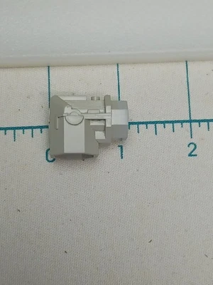 ROBOTIX R-2000 Elbow Replacement Piece 1984 Milton Bradley - Image 1 of 4