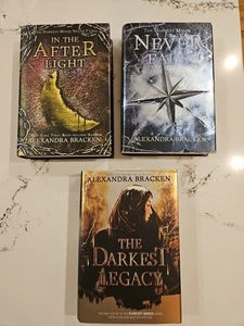 The Darkest Minds Lot of 3 Hardcover Books  By Alexandra Bracken  First Editions - Bild 1 von 10