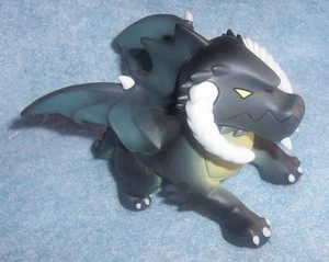 Dungeons & Dragons Figuras de Adorable Poder: Dragón Negro - Imagen 1 de 5