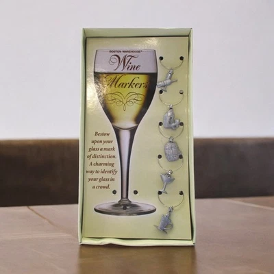 Marcadores vintage de 5 copas de vino Boston Warehouse 2001 Foto 1 de 4