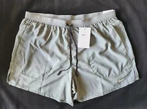 PANTALONCINI DA CORSA NIKE FLEX STRIDE DA UOMO 5" GRIGI TAGLIA XL# CJ5453-NUOVI CON ETICHETTE - Foto 1 di 8