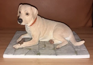 Großes Sherratt & Simpson Modell eines goldgelben Labrador Hundes mit Stock 55694 - Bild 1 von 5