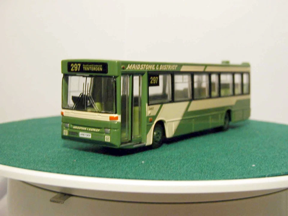 EFE MAIDSTONE & DISTRICT PLAXTON POINTER DART-20620 - Image 1 of 1