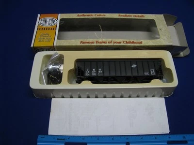HO Scale Con Cor Chicago & Northwestern Hopper Kit - Freight Train - Image 1 of 2
