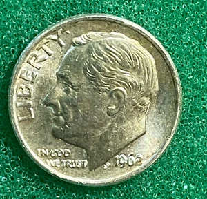 1962 Roosevelt Dime 90% Silver 10c US Coin Philadelphia Mint - Un-Circulted - Picture 1 of 2
