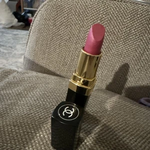 SELTEN AUTHENTISCH CHANEL CREME LIPPENSTIFT LTE GALAXIE PINK ALERT EINGESTELLT - Bild 1 von 3