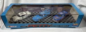 Hot Wheels Limited Edition Petty Family Racing 3 Generation Box Set NEW-VHTF - Picture 1 of 8