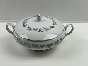 Vintage Fine China of Japan #6701 Pattern Grapevine Round Covered Vegetable Bowl - Picture 1 of 20