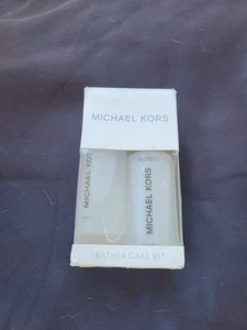 Neu Michael Kors Lederpflegeset Protect And Renew Set je 2 Oz - Bild 1 von 1