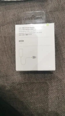 Apple 20W USB‑C Caricabatteria per iPhone/iPad - Bianca (MHJE3ZM/A)type-c - Immagine 1 di 2