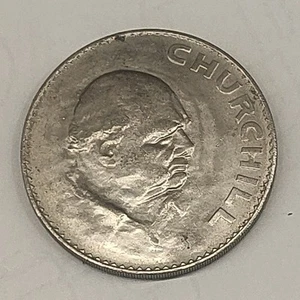 Moneda de 5,00 libras esterlinas Winston Churchill 1965 Isabel II en reverso rara - Imagen 1 de 2