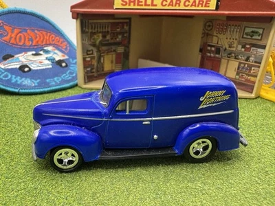 Ford 2002 '40 sedán entrega coleccionable 1/64 madera y paneles modelo diecast azul Foto 1 de 4