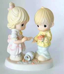 Precious Moments 'Our Love Can Never Be Broken' Figurine - Picture 1 of 4