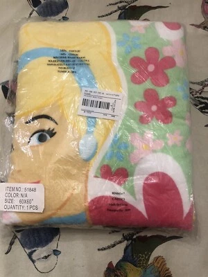 Mega Toalla Disney Princess Aurora/Belle/Cenicienta 60" x 60" Rosa/Multi~NUEVA Foto 1 de 4