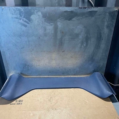 Mercedes-Benz W124 S124 vagão traseiro tronco teto superior acabamento plástico azul 1246902325 - Imagem 1 de 4