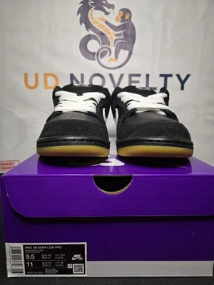 Nike SB Dunk низкий черный/белый черный резинки размер 9,5 DS совершенно новый HF3704 003 - Изображение 1 из 4
