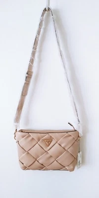 Nuevo Bandolera Guess Zaina Acolchada Tejido Estilo Elegante Top Cremallera Piedra Beige $118 Foto 1 de 4