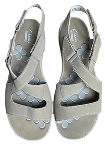 CLARKS Tresca Curve Wedge Sandal Women’s US 9 Greystone Tan Adjustable - Picture 1 of 9