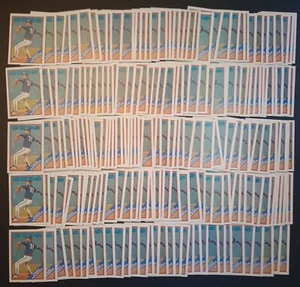 200 ct lot of 1988 Topps Greg Maddux Cards Cubs - Picture 1 of 1