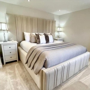 Plush Velvet Bed Frame with Extra Wide High Headboard - Available in 4FT6 & 5FT - Picture 1 of 3