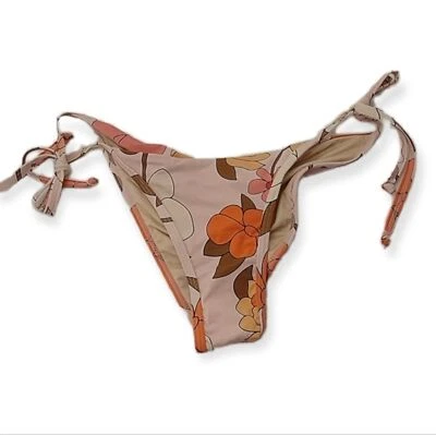 Beach Joy String Bikini Bottoms Size Medium Floral Dry Goods NEW - Image 1 of 4