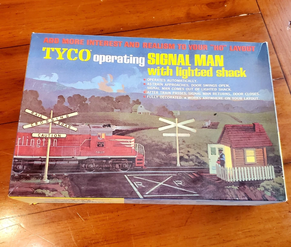 Tyco Operating Signal Man con Cabaña Iluminada 16" Cable de Alimentación Escala HO Sin Probar Foto 1 de 3