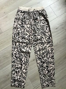 M&S ladies beige animal print linen blend trousers - sz 8 - Summer - Picture 1 of 4
