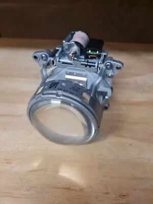 BMW Xenon Headlight Carrier Projector Fits4Series F32 1305310486 - Image 1 of 4