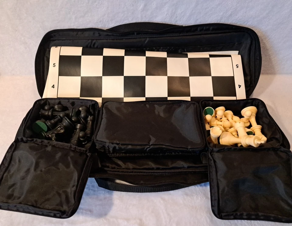 Juego de Ajedrez Torneo Staunton Triple Peso Juego de Ajedrez con Tablero y Bolsa de Viaje Foto 1 de 4