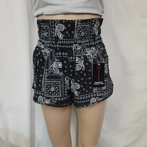 No Boundaries Juniors Large  (11-13)  Smocked Stretch Shorts Black Print - Picture 1 of 4