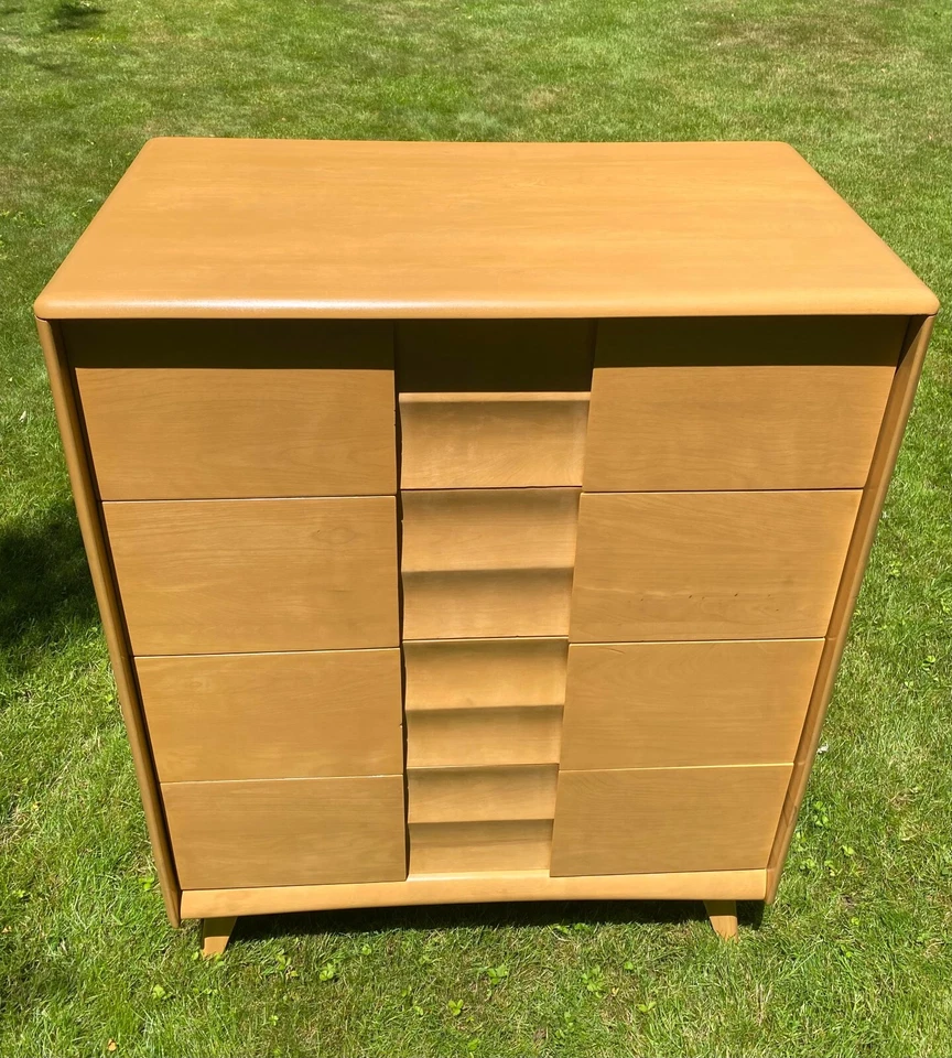 Cómoda moderna de mediados de siglo Heywood-Wakefield M572 trofeo acabado arce trigo Foto 1 de 4