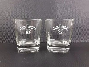 2 JACK DANIELS HEAVY GLASS TUMBLERS FROM 2015 NO BOXES - Imagen 1 de 1