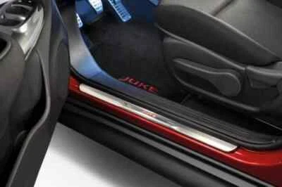 KIT 4 BATTITACCO ILLUMINATI NISSAN JUKE F15 ACCESSORIO ORIGINALE NEW G69501KA1A - Immagine 1 di 3