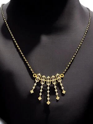 Stunning 0.74 TCW Round Brilliant Cut Diamonds Mangalsutra Necklace in 14K Gold - Image 1 of 4