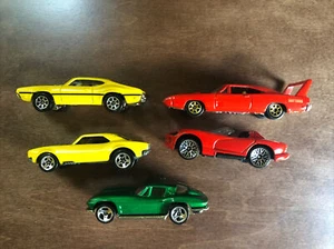 HOT WHEELS 5 Lot American Muscle Cars - Camaro Charger Olds 442 Corvette Viper - Picture 1 of 4