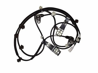 New Rear Left Right ABS Wheel Speed Sensors For Suzuki Grand Vitara 5631065D00 - Image 1 of 2