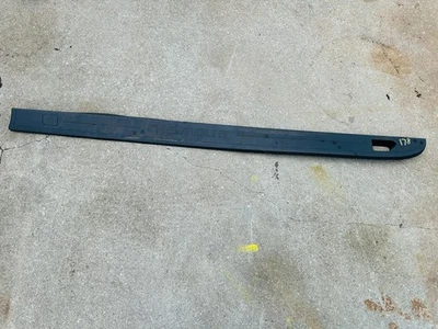 2014-2018 雪佛兰索罗德 1500 左驱动床轨道帽装饰原始设备制造商 — 第 1/4 张图片