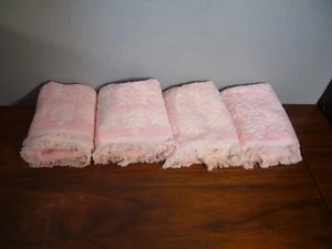 4 rares serviettes à main vintage canon rose frangé sculpté - Photo 1 sur 6