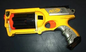 Nerf N-Strike Toy Dart Gun Vintage 2004 Hasbro Maverick Rev-6 w/ darts - Picture 1 of 6