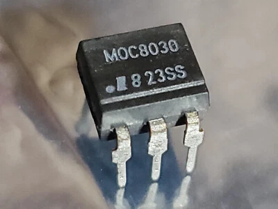 Optoacoplador de salida de transistor Fairchild M0C8030 Foto 1 de 2