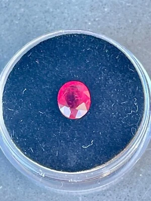 Ruby 1.05 ct Vs Pigeon Blood Red Certified. - Image 1 of 4