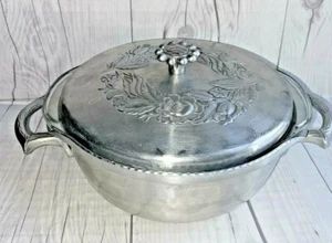 Pyrex Casserole Dish With Everlast Hammered Aluminum Carrrier MCM Casserole Set - Picture 1 of 12