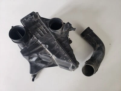 Nissan Versa 2010 caja de admisión filtro de aire  Foto 1 de 4