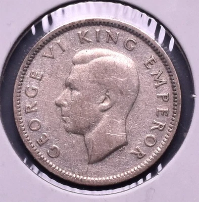 1940 ~ New Zealand ~ 6 Pence ~ George VI ~ Silver Coin ~ *O514 - Image 1 of 3