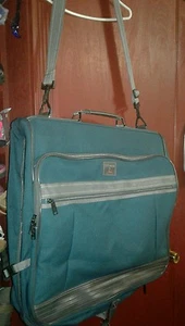 FOLDING GARMENT TRAVEL BAG W/MULTI POCKET & ZIPPER-FOR SUITS & DRESSES 24" x 46" - Picture 1 of 1