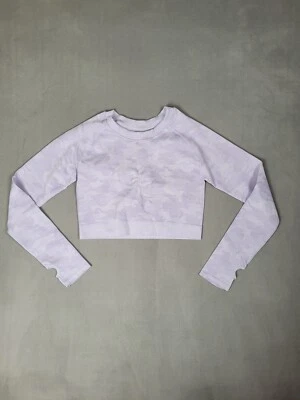 Top corto camuflado manga larga entrenamiento para correr niñas y mujeres agujeros para el pulgar mediano  Foto 1 de 4