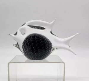 Schweden Kunst Glas FISCH schwarze Schuppen Blasen Briefbeschwerer signiert FM RONNEBY - Bild 1 von 13