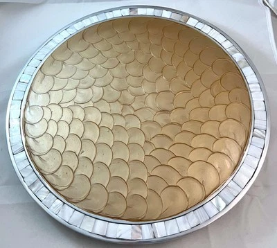 "Bandeja de queso Julia Knight Classic 15"" patas redondas, color caramelo, acabado a mano" Foto 1 de 4